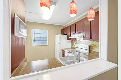 9235  Lagoon Pl, Unit #308, Davie, FL 33324 - Photo 19