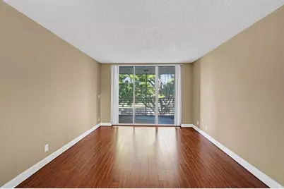 9235  Lagoon Pl, Unit #308, Davie, FL 33324 - Photo 15