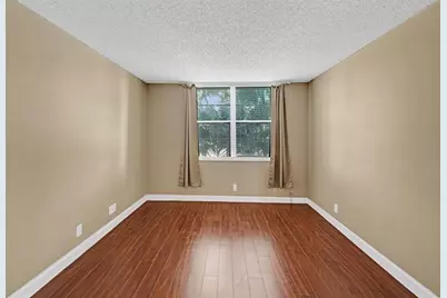 9235  Lagoon Pl, Unit #308, Davie, FL 33324 - Photo 21