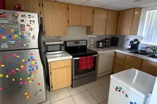 9359 Fontainebleau Blvd, Miami, FL 33172 - Photo 7