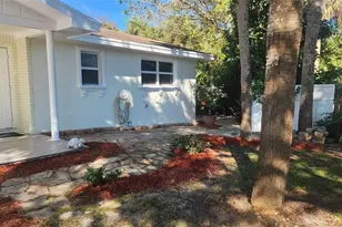 4646 NE Dudley Cir, Jensen Beach, FL 34957 - Photo 3