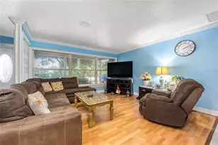 4646 NE Dudley Cir, Jensen Beach, FL 34957 - Photo 9