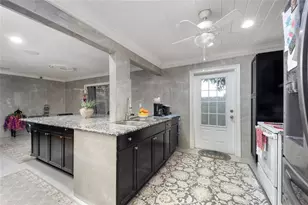 4646 NE Dudley Cir, Jensen Beach, FL 34957 - Photo 11