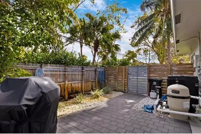 833 NE 17th Ct, Fort Lauderdale, FL 33305 - Photo 45