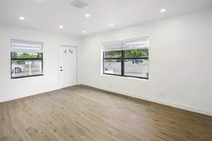 800 NW 101st St, Miami, FL 33150 - Photo 13