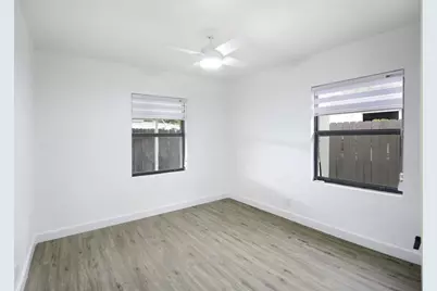 800 NW 101st St, Miami, FL 33150 - Photo 21