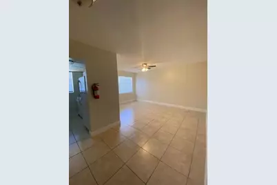 4800 NW 24th Ct, Unit #D-111, Lauderdale Lakes, FL 33313 - Photo 3