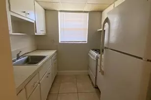 4800 NW 24th Ct, Lauderdale Lakes, FL 33313 - Photo 9