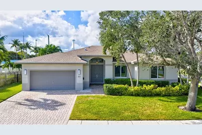 517 SE 7th Ave, Deerfield Beach, FL 33441 - Photo 1