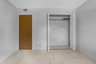 2424 NW 39th Wy, Lauderdale Lakes, FL 33311 - Photo 19