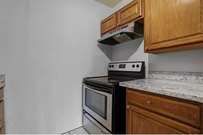 2424 NW 39th Way, Unit #202, Lauderdale Lakes, FL 33311 - Photo 5