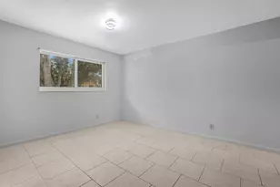 2424 NW 39th Wy, Lauderdale Lakes, FL 33311 - Photo 21