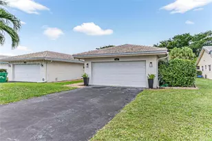 3002 NW 103rd Ln, Coral Springs, FL 33065 - Photo 5