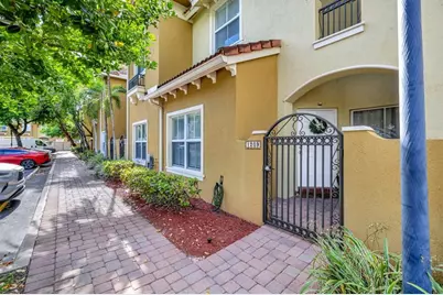 2851 W Prospect Rd, Unit #1209, Tamarac, FL 33309 - Photo 3