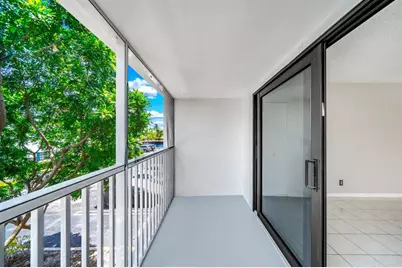 150  Cypress Club Dr, Unit #528, Pompano Beach, FL 33060 - Photo 13