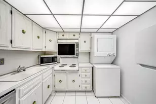 150 Cypress Club Dr, Pompano Beach, FL 33060 - Photo 5