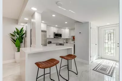 9523 S Hollybrook Lake Dr, Unit #102, Pembroke Pines, FL 33025 - Photo 11