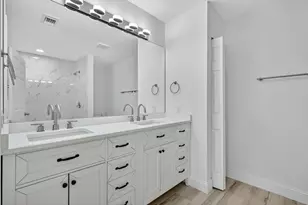 2205 S 33rd St, Fort Pierce, FL 34947 - Photo 5