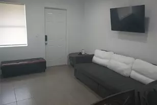 [Address not provided], Fort Lauderdale, FL 33304 - Photo 3