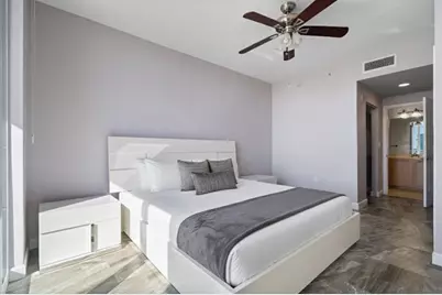 511 SE 5th Ave, Unit #707, Fort Lauderdale, FL 33301 - Photo 11