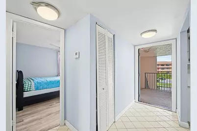 10466  Sunrise Lakes Blvd, Unit #312, Sunrise, FL 33322 - Photo 37