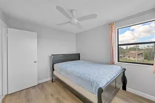 10466 Sunrise Lakes Blvd, Sunrise, FL 33322 - Photo 11