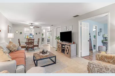 6034  Indrio, Unit #Q2, Fort Pierce, FL 34951 - Photo 9