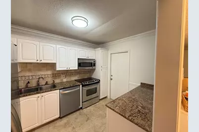 3000 N Palm Aire Dr, Unit #107, Pompano Beach, FL 33069 - Photo 17