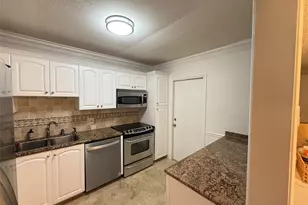 3000 N Palm Aire Dr, Pompano Beach, FL 33069 - Photo 17