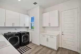 10975 N Sierra Rnch Dr, Davie, FL 33324 - Photo 39