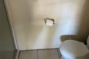 1670 SW 84th Ave, Davie, FL 33324 - Photo 7