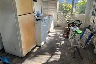 1670 SW 84th Ave, Davie, FL 33324 - Photo 9