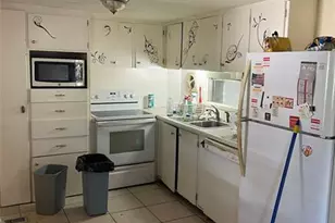 1670 SW 84th Ave, Davie, FL 33324 - Photo 5