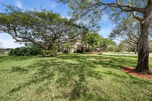 11047 Garden Ridge Ct, Davie, FL 33328 - Photo 3