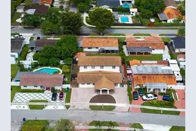 2705 SW 108th Ct, Miami, FL 33165 - Photo 45