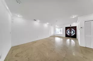 2705 SW 108th Ct, Miami, FL 33165 - Photo 3