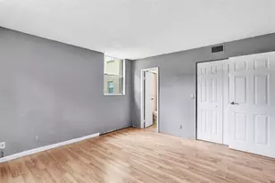 2801 Somerset Dr, Lauderdale Lakes, FL 33311 - Photo 11