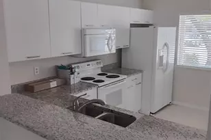 20869 NW 2nd St, Pembroke Pines, FL 33029 - Photo 9