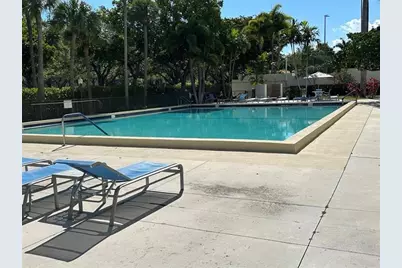 3200 N Port Royale Dr, Unit #502, Fort Lauderdale, FL 33308 - Photo 23