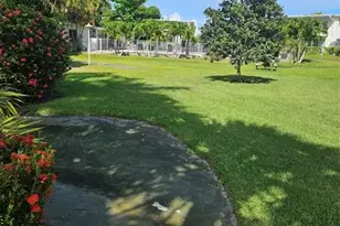 1045 SE 15th St, Fort Lauderdale, FL 33316 - Photo 13