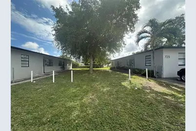 721 NW 1st Ct, Hallandale Beach, FL 33009 - Photo 9