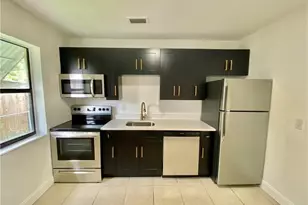 721 NW 1st Ct, Hallandale Beach, FL 33009 - Photo 11