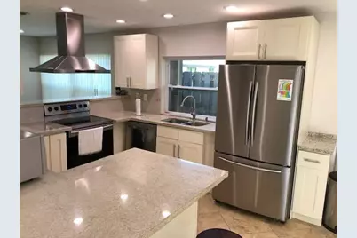 60  Forest Cir, Hollywood, FL 33026 - Photo 3