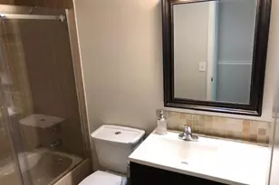 60 Forest Cir, Hollywood, FL 33026 - Photo 11