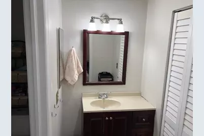 60  Forest Cir, Hollywood, FL 33026 - Photo 7