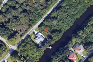 1236 Eppinger Dr, Other City - In The State Of Florida, FL 33953 - Photo 3