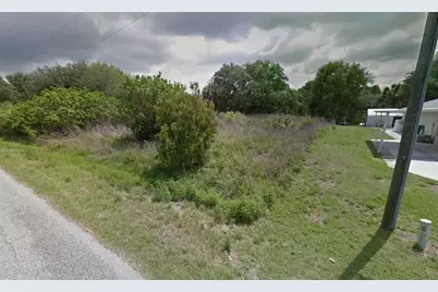 1236  Eppinger Dr, Other City - In The State Of Florida, FL 33953 - Photo 5