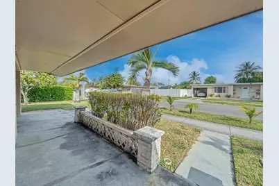 1249 SW 35th Ave, Fort Lauderdale, FL 33312 - Photo 5