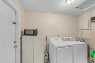 1249 SW 35th Ave, Fort Lauderdale, FL 33312 - Photo 39