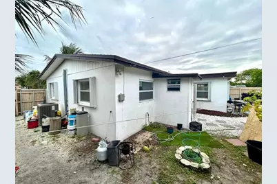 2441 NW 13th St, Pompano Beach, FL 33069 - Photo 33